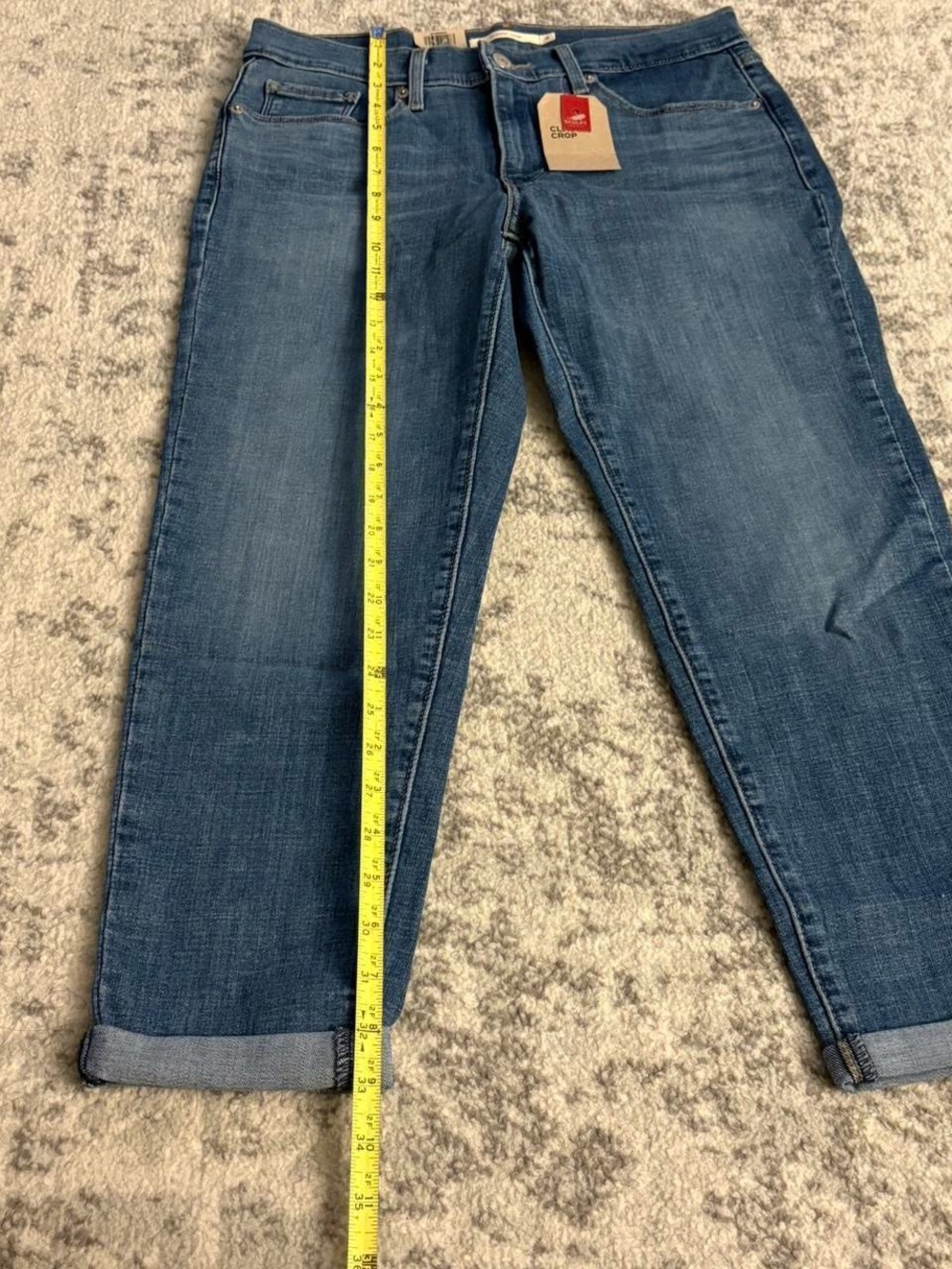 Women’s Levi’s Classic Cropped Blue Jeans Brand New With Tags Size 4 W27 - Picture 2 of 8